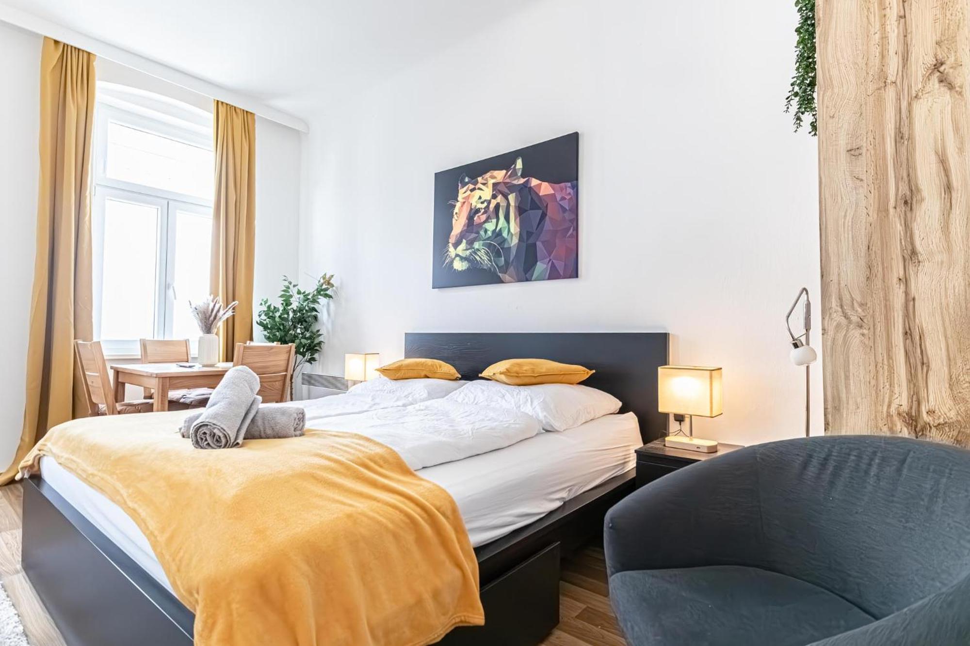 Explore Vienna: 1br Retreat Near Westbahnhof * Vídeň