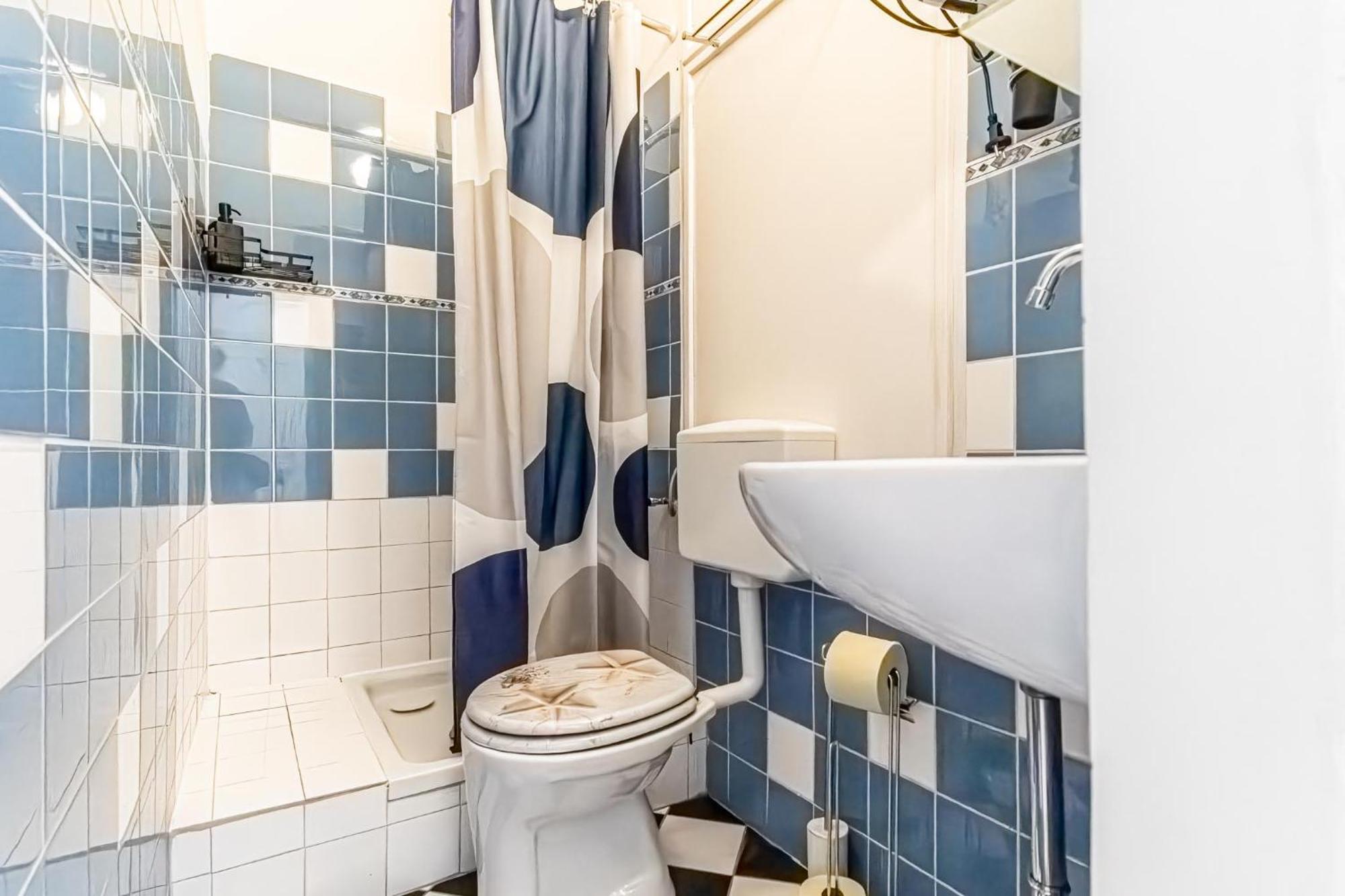 Explore Vienna: 1br Retreat Near Westbahnhof Vídeň